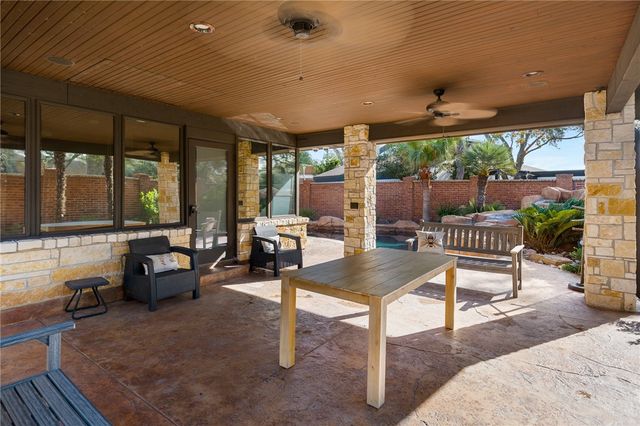 5914 Parkland Dr, Corpus Christi, TX 78413