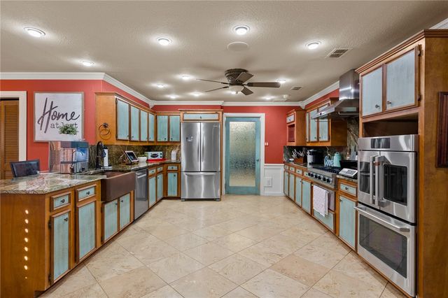 5914 Parkland Dr, Corpus Christi, TX 78413