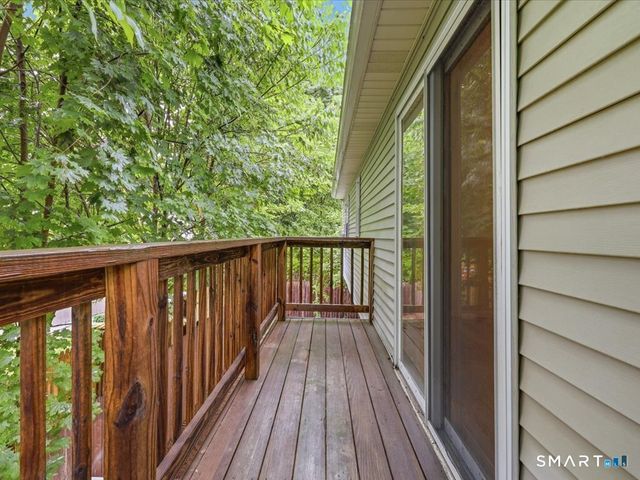 6 Sunnyside Avenue, Hamden, CT 06518