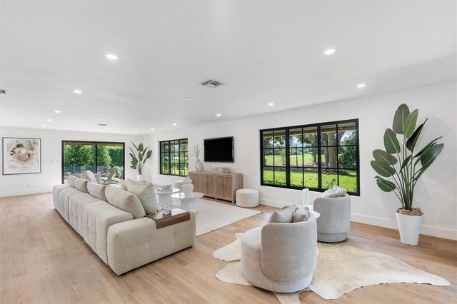 4456 Hickory Drive, Palm Beach Gardens, FL 33418