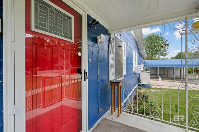 1411 Hand Avenue, Bay Minette, AL 36507