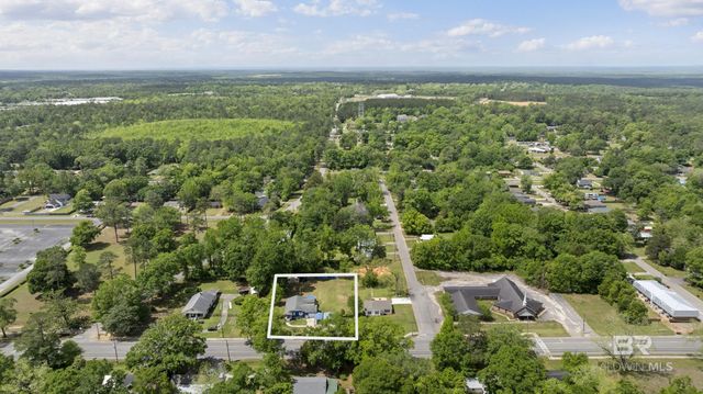 1411 Hand Avenue, Bay Minette, AL 36507