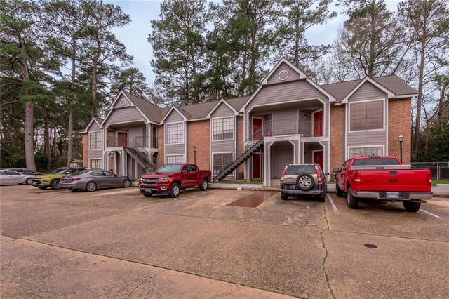 2402 Sycamore Avenue D8, Huntsville, TX 77340