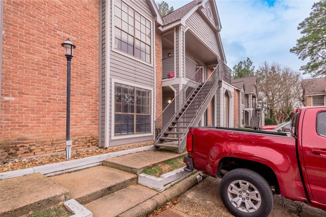 2402 Sycamore Avenue D8, Huntsville, TX 77340