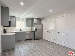 11512 Oxford Avenue G, Hawthorne, CA 90250