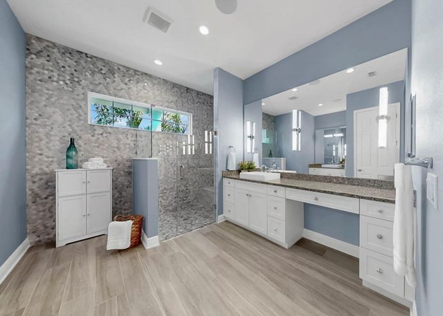 708 MANNS HARBOR DRIVE, Apollo Beach, FL 33572