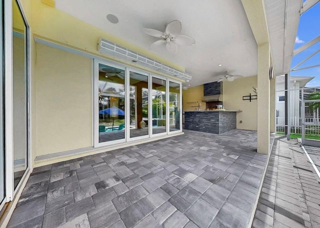 708 MANNS HARBOR DRIVE, Apollo Beach, FL 33572