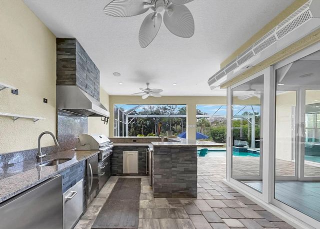 708 MANNS HARBOR DRIVE, Apollo Beach, FL 33572