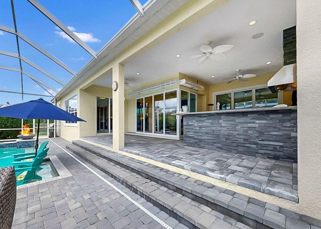 708 MANNS HARBOR DRIVE, Apollo Beach, FL 33572