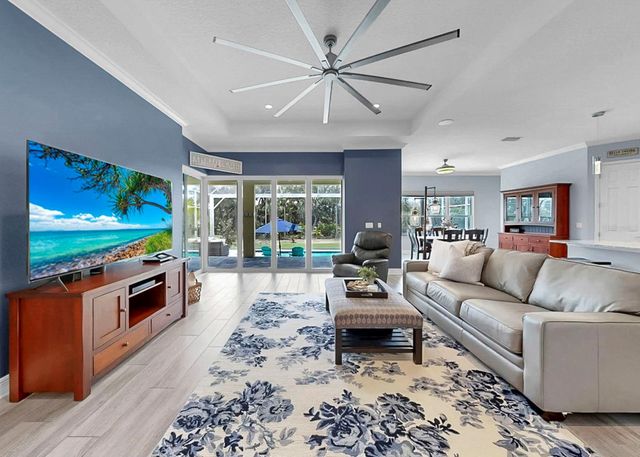 708 MANNS HARBOR DRIVE, Apollo Beach, FL 33572