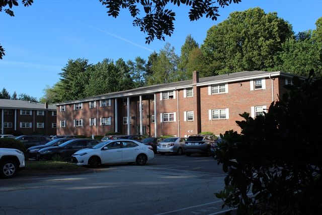 39 Pleasant St B21, Northborough, MA 01532