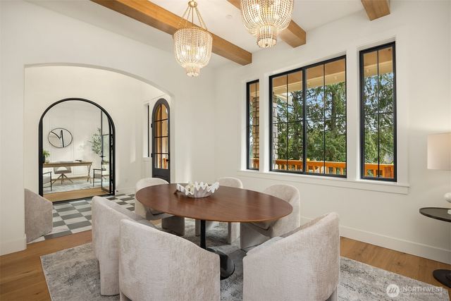 6555 Ridge Lane NE, Bainbridge Island, WA 98110