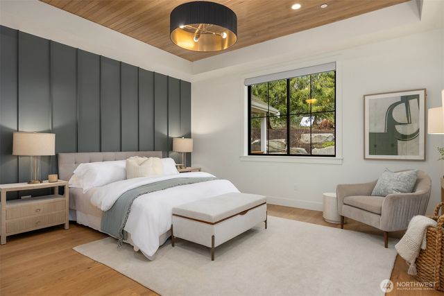 6555 Ridge Lane NE, Bainbridge Island, WA 98110