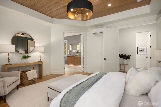 6555 Ridge Lane NE, Bainbridge Island, WA 98110