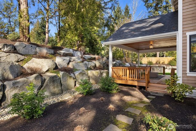 6555 Ridge Lane NE, Bainbridge Island, WA 98110