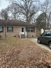 3552 Tyre Neck Rd # B, Portsmouth, VA 23703