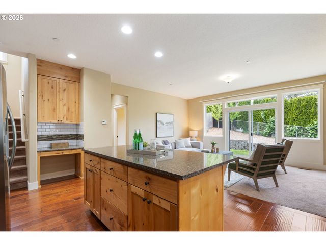 8125 Sw 174TH Ter, Beaverton, OR 97007