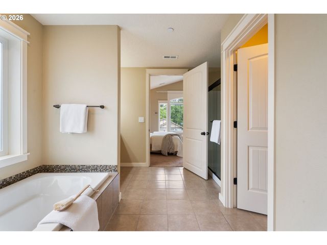 8125 Sw 174TH Ter, Beaverton, OR 97007