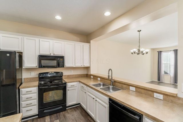 3977 Spectacle Drive, Columbus, OH 43230