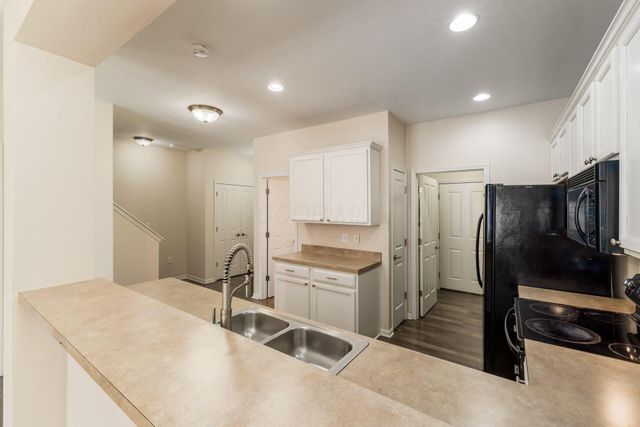 3977 Spectacle Drive, Columbus, OH 43230