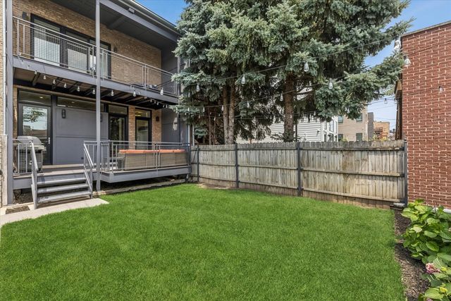 2107 W Erie Street, Chicago, IL 60612