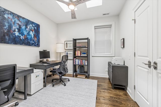 2107 W Erie Street, Chicago, IL 60612