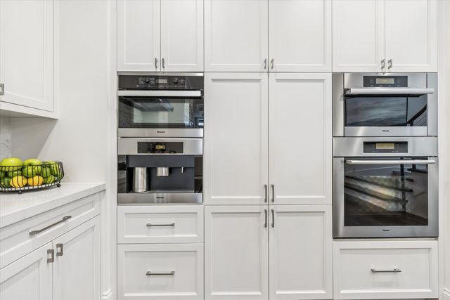 2107 W Erie Street, Chicago, IL 60612