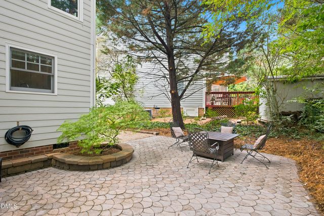 1643 Jamestowne Place, Chapel Hill, NC 27517