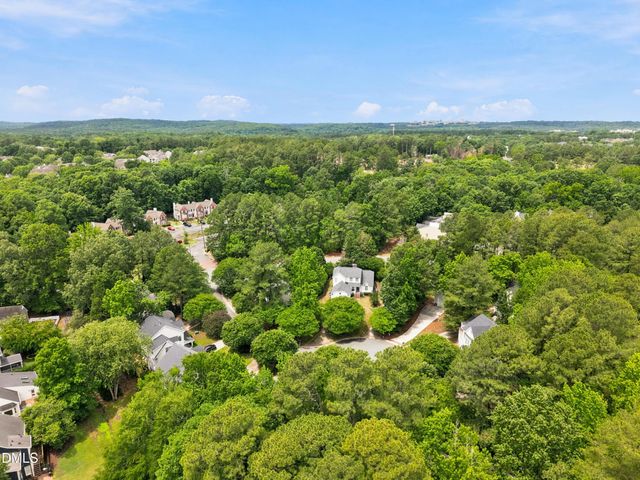 1643 Jamestowne Place, Chapel Hill, NC 27517