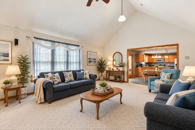 473 Main Street, Hudson, MA 01749