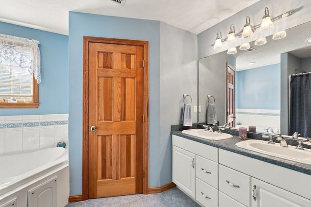 473 Main Street, Hudson, MA 01749