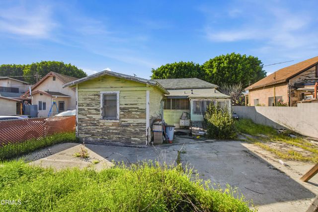 1028 S Gage Avenue, Los Angeles, CA 90023