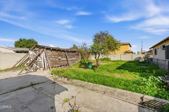 1028 S Gage Avenue, Los Angeles, CA 90023