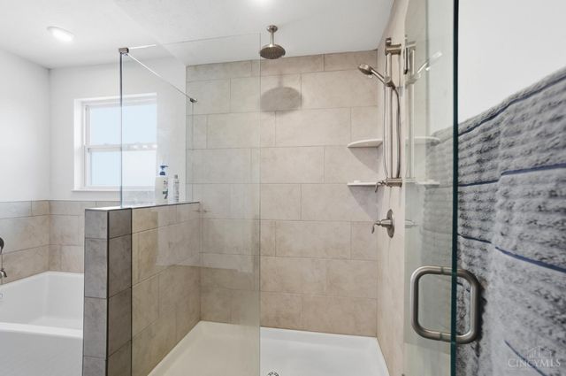 5900 Carriage Meadows Drive, Liberty Twp, OH 45011