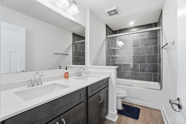 5900 Carriage Meadows Drive, Liberty Twp, OH 45011