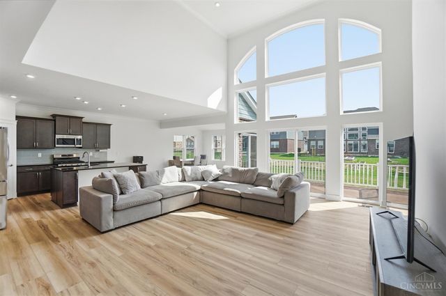 5900 Carriage Meadows Drive, Liberty Twp, OH 45011