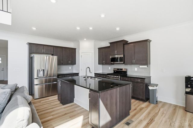 5900 Carriage Meadows Drive, Liberty Twp, OH 45011