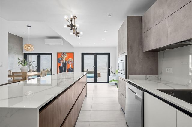 JJ-12 CALLE ROSA DE LOS VIENTOS, Dorado, PR 00646