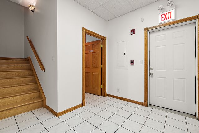 12508 S Harlem Avenue B, Palos Heights, IL 60463