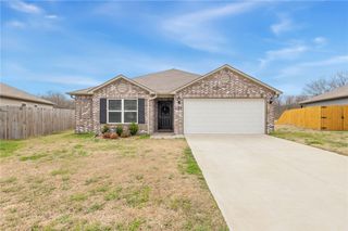 1127 E Sparrow Circle, Fayetteville, AR 72701