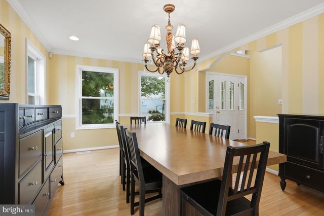 11 EQUESTRIAN LN, Cherry Hill, NJ 08003