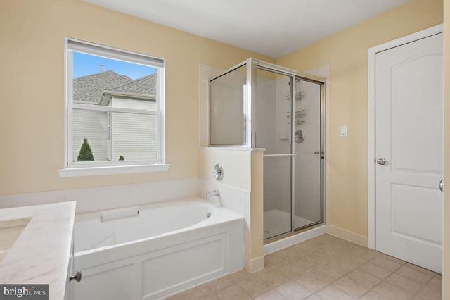 11 EQUESTRIAN LN, Cherry Hill, NJ 08003