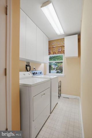 11 EQUESTRIAN LN, Cherry Hill, NJ 08003
