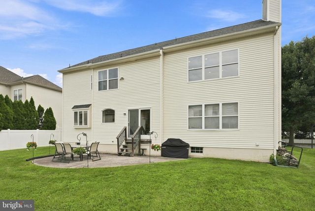 11 EQUESTRIAN LN, Cherry Hill, NJ 08003