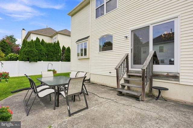 11 EQUESTRIAN LN, Cherry Hill, NJ 08003