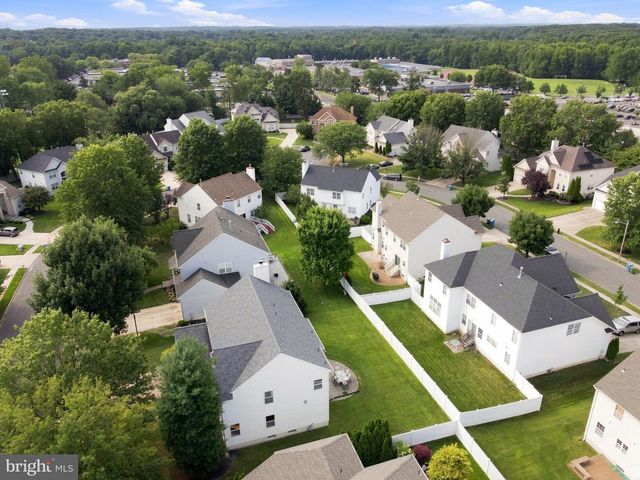 11 EQUESTRIAN LN, Cherry Hill, NJ 08003