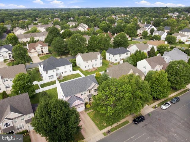11 EQUESTRIAN LN, Cherry Hill, NJ 08003