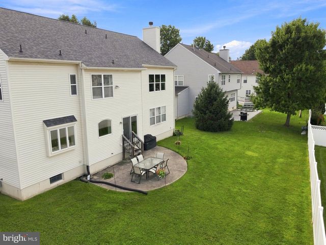 11 EQUESTRIAN LN, Cherry Hill, NJ 08003