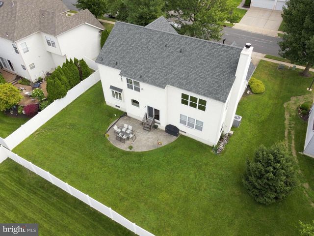 11 EQUESTRIAN LN, Cherry Hill, NJ 08003