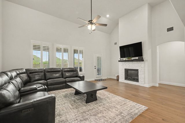 1708 Canals Drive, Little Elm, TX 75068